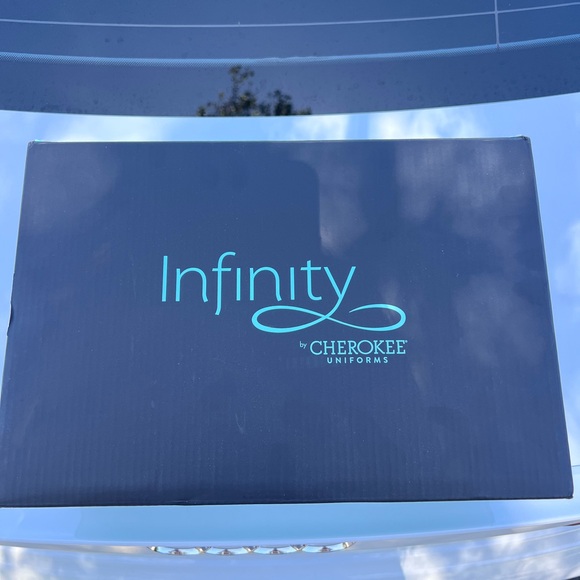 Infinity nursing shoes! - Picture 2 of 3